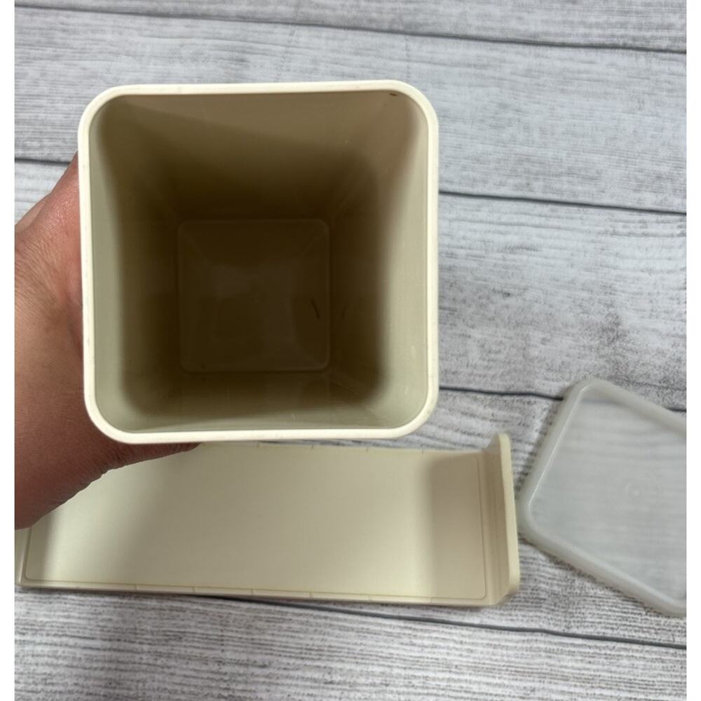 Tupperware 3 Pc Velveeta Cheese Keeper w Tray & Lid 1696-3,1697-1,1698-8 - Picture 2 of 2